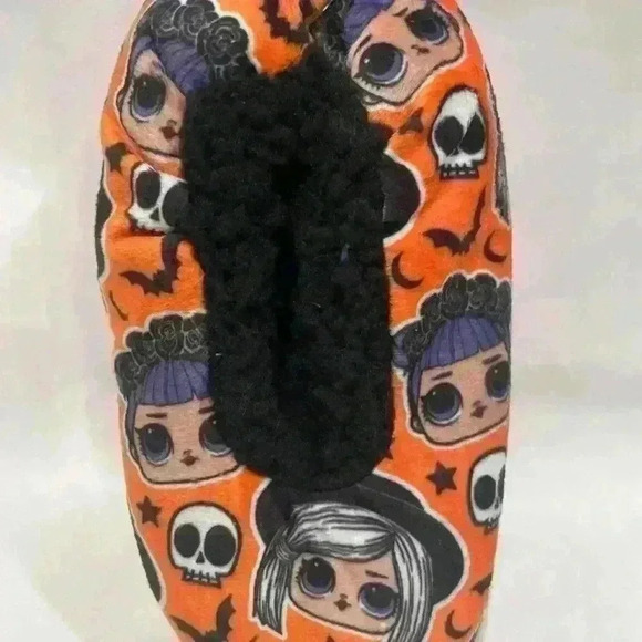 L.O.L Surprise 💀Halloween Slipper Socks with Grippers shoe size s/m 8-13 kids - Picture 2 of 7